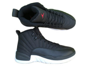 Кроссовки Nike Air Jordan 12 Retro черные с белым мужские - общее фото