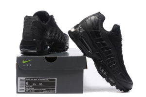 Nike Air Max 95 черные (35-45)