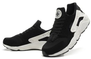 Nike Huarache черные с белым (35-45)